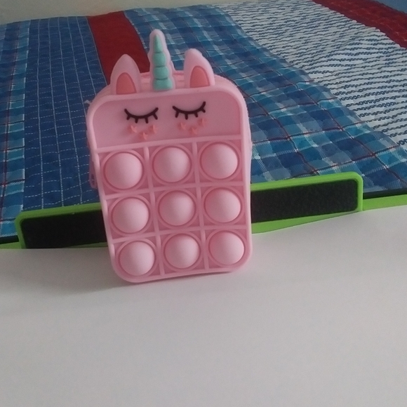 Fidget Unicorn coin purse - Picture 2 of 4